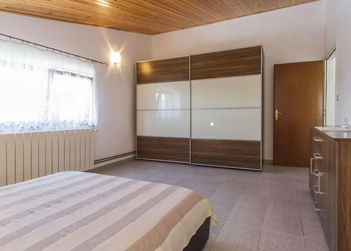 House House Vema